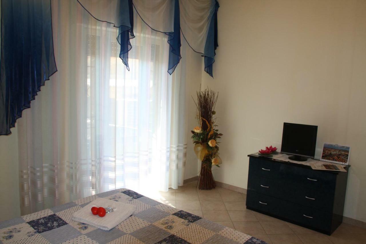 לינה וארוחת בוקר Pisa Town מראה חיצוני תמונה